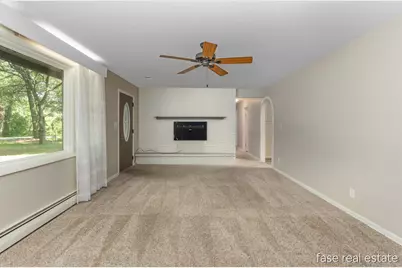 7676 Courtland Drive NE, Rockford, MI 49341 - Photo 5