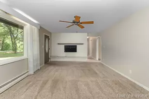 7676 Courtland Dr NE, Rockford, MI 49341 - Photo 5
