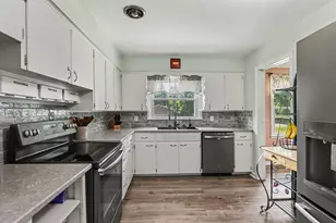 1500 Woodlure Dr, Kalamazoo, MI 49009 - Photo 7