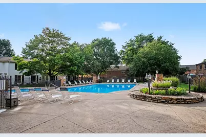 2432 Village Drive SE, Grand Rapids, MI 49506 - Photo 27