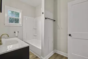 837 W Southern Ave, Muskegon, MI 49441 - Photo 17