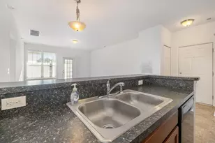 964 W Summerfield Gln Cir, Ann Arbor, MI 48103 - Photo 3