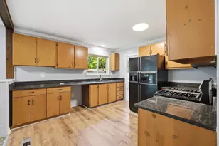 42039 Arthur St, Belleville, MI 48111 - Photo 9