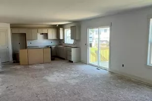 671 Waterford Village Dr NW, Grand Rapids, MI 49534 - Photo 3