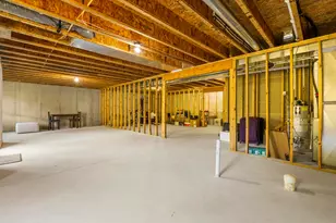 1390 W Village Blvd, Kalamazoo, MI 49009 - Photo 15