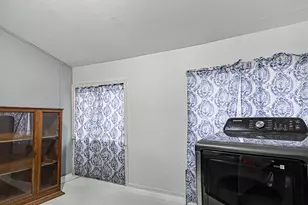 721 Pearl St, Belding, MI 48809 - Photo 11