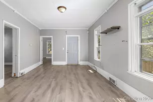 927 Davis Ave NW, Grand Rapids, MI 49504 - Photo 9