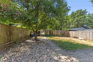 927 Davis Ave NW, Grand Rapids, MI 49504 - Photo 37
