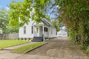 960 Temple St SE, Grand Rapids, MI 49507 - Photo 1