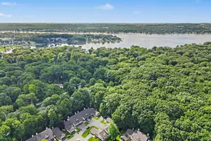 114 Sandy Point Dr, Holland, MI 49424 - Photo 29