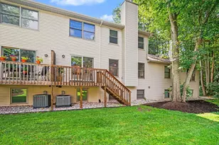 114 Sandy Point Dr, Holland, MI 49424 - Photo 25