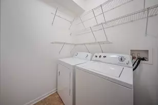 953 E Summerfield Glen Cir, Ann Arbor, MI 48103 - Photo 15