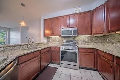 953 E Summerfield Glen Circle, Ann Arbor, MI 48103 - Photo 1