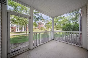 953 E Summerfield Glen Cir, Ann Arbor, MI 48103 - Photo 5
