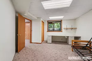 1731 Lakeview Dr, Zeeland, MI 49464 - Photo 19