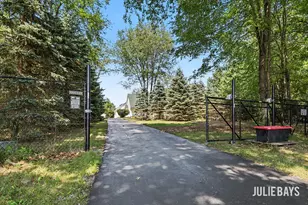6202 Black Creek Dr, Middleville, MI 49333 - Photo 41
