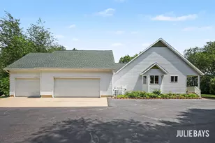 6202 Black Creek Dr, Middleville, MI 49333 - Photo 5