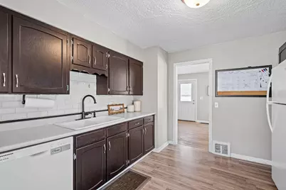 2561 Taft Avenue SW, Wyoming, MI 49519 - Photo 7