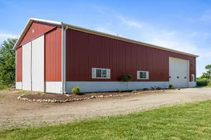 2189 W Vermontville Hwy, Charlotte, MI 48813 - Photo 5
