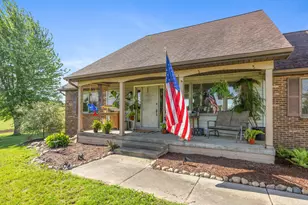 2189 W Vermontville Hwy, Charlotte, MI 48813 - Photo 3