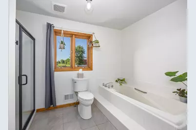 2189 W Vermontville Highway, Charlotte, MI 48813 - Photo 23