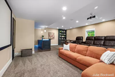 1720 Flowers Crossing Drive NE, Grand Rapids, MI 49525 - Photo 25