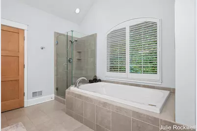 1720 Flowers Crossing Drive NE, Grand Rapids, MI 49525 - Photo 23