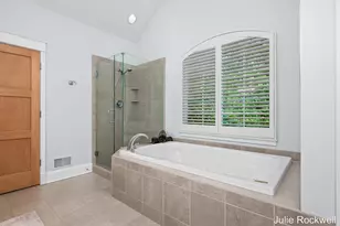 1720 Flowers Crossing Dr NE, Grand Rapids, MI 49525 - Photo 23