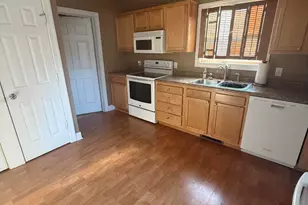 35 E 20th St, Holland, MI 49423 - Photo 11