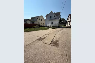 35 E 20th Street, Holland, MI 49423 - Photo 3