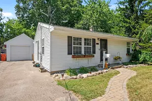 147 Cherry Street NW, Sparta, MI 49345 - Photo 3