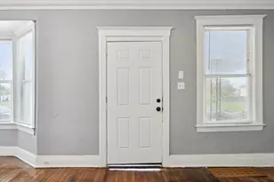 5421 Fischer St, Detroit, MI 48213 - Photo 9