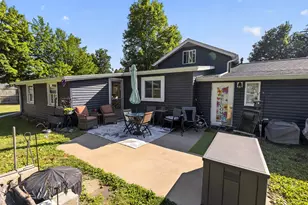 411 East St, Jonesville, MI 49250 - Photo 23