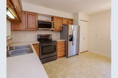 5005 Green Meadow Road, Kalamazoo, MI 49009 - Photo 11
