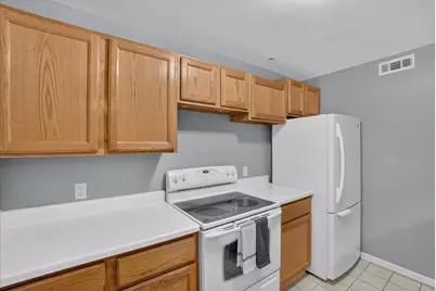 609 Curzon Court #203, Howell, MI 48843 - Photo 7