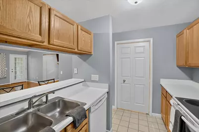 609 Curzon Court #203, Howell, MI 48843 - Photo 9