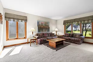 1327 Mulberry Ln, Saint Joseph, MI 49085 - Photo 7