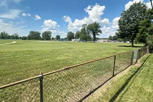 19533 Hardy St, Livonia, MI 48152 - Photo 9