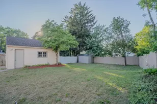 1503 Ardmore St SE, Grand Rapids, MI 49507 - Photo 9