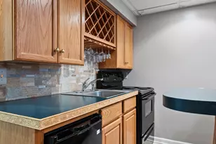 12402 Watkins Dr, Shelby Twp, MI 48315 - Photo 35