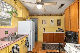 2600 Day Ave NW, Grand Rapids, MI 49544 - Photo 9