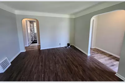 26431 Sunningdale Drive, Inkster, MI 48141 - Photo 9