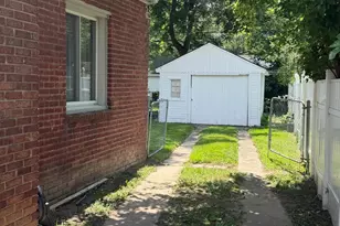 26431 Sunningdale Dr, Inkster, MI 48141 - Photo 3