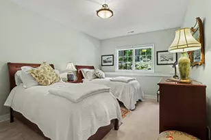 5543 N Red Pine Cir, Kalamazoo, MI 49009 - Photo 27