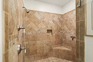5543 N Red Pine Cir, Kalamazoo, MI 49009 - Photo 17
