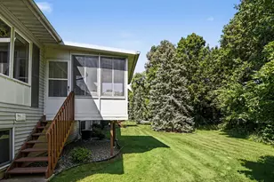 2831 Bridgeside Dr SE, Caledonia, MI 49316 - Photo 17