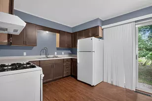 2141 Shangrai-La Dr SE, Grand Rapids, MI 49508 - Photo 25