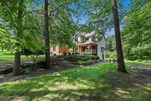 10560 W Splitstone, Pinckney, MI 48169 - Photo 3