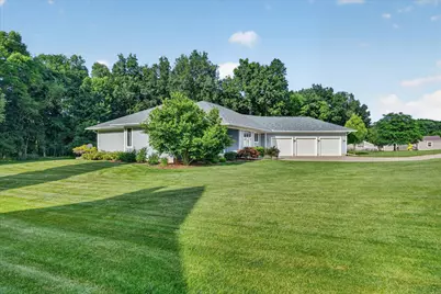 9348 Stoneview Lane, Whitmore Lake, MI 48189 - Photo 5