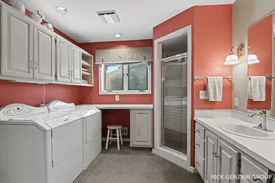 400 W 35th Street, Holland, MI 49423 - Photo 31